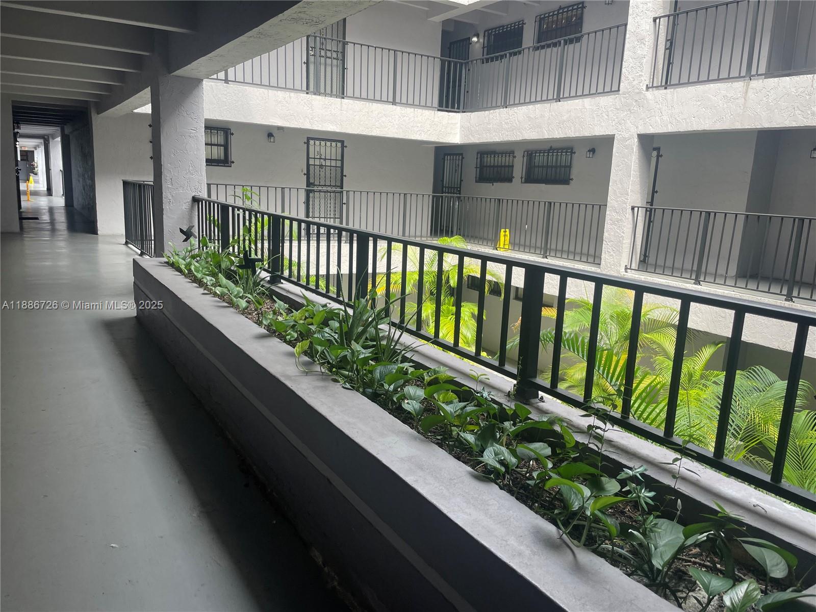 EL BOSQUE AT LITTLE HAVAN - Residential