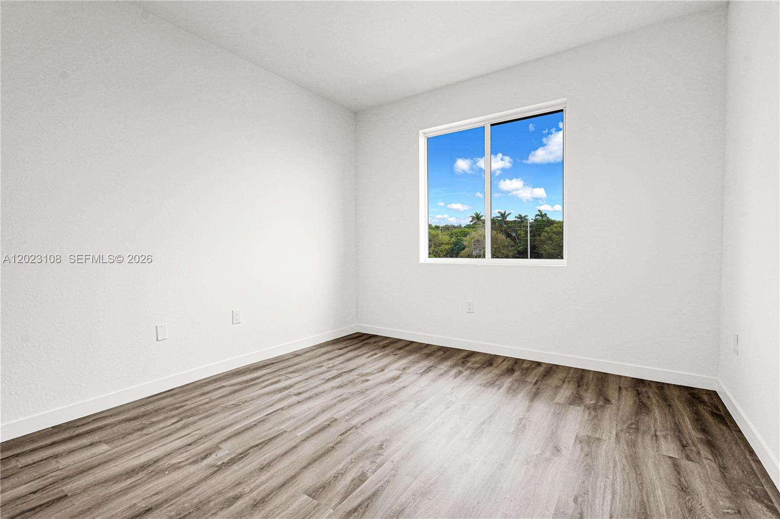 CHLOE ESTATES - Residential