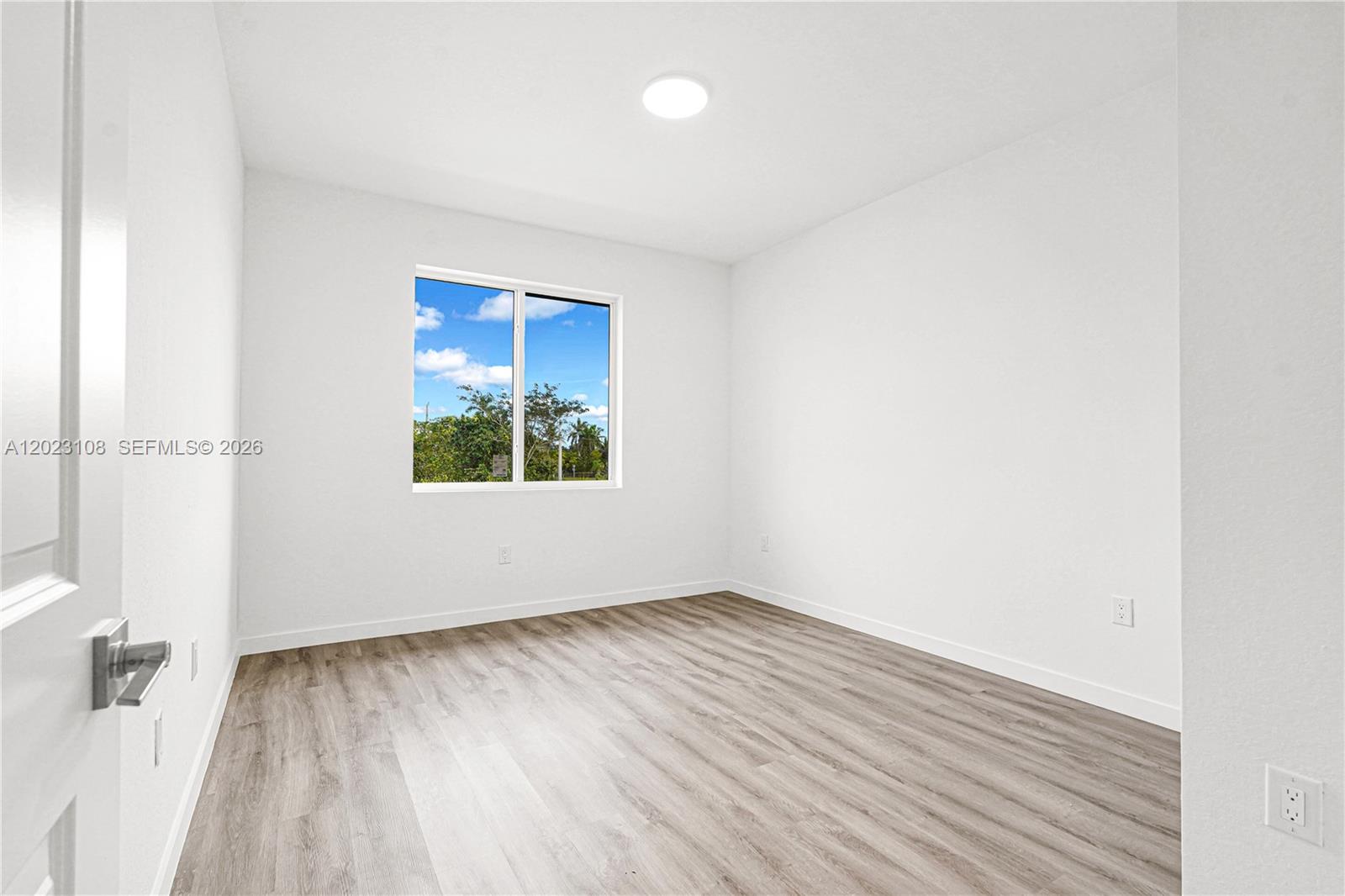 CHLOE ESTATES - Residential