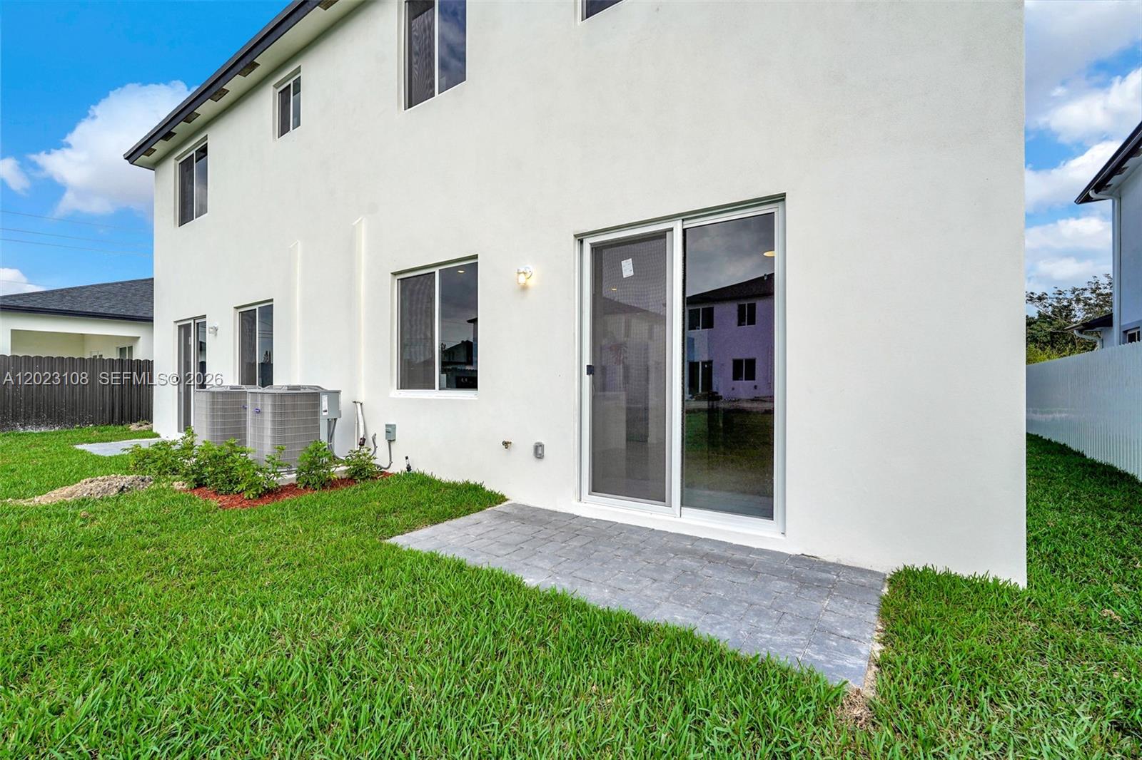 CHLOE ESTATES - Residential