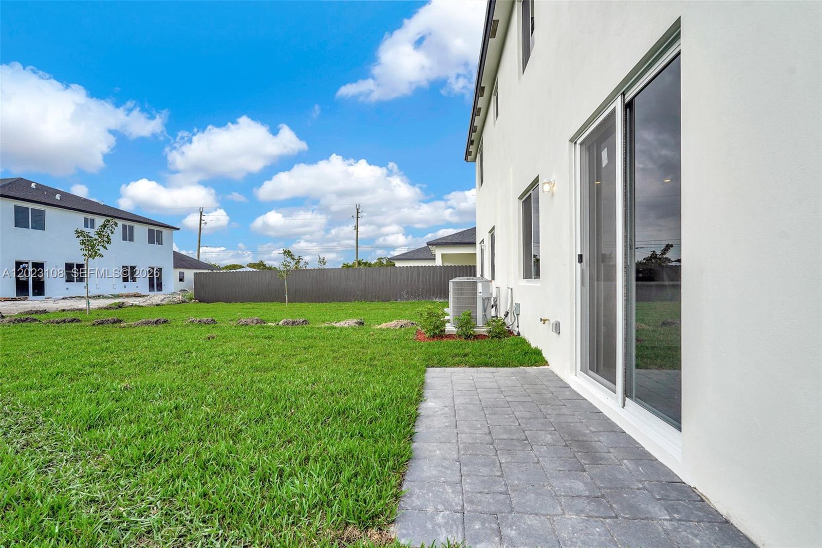 CHLOE ESTATES - Residential