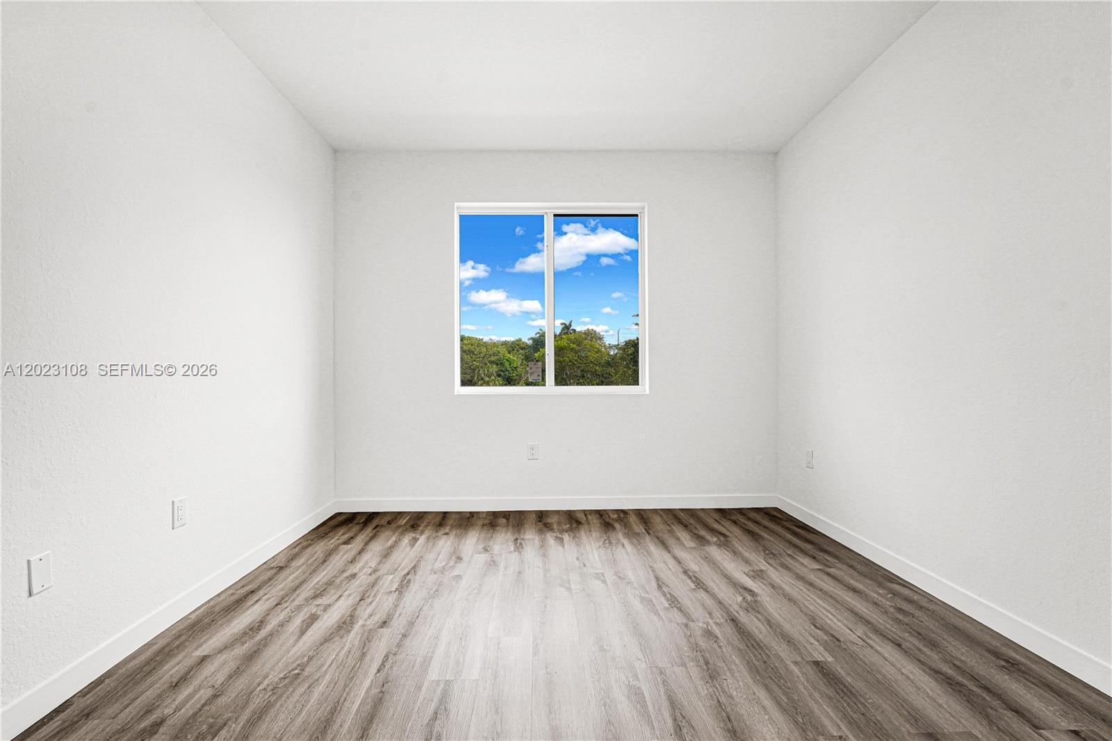 CHLOE ESTATES - Residential