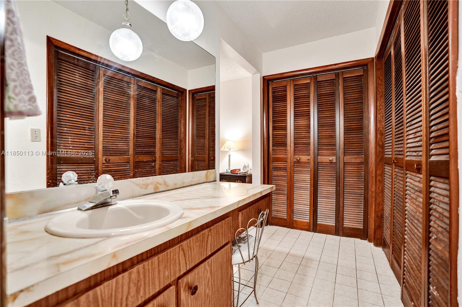 BRIAR BAY URBAN PARK SEC - Residential