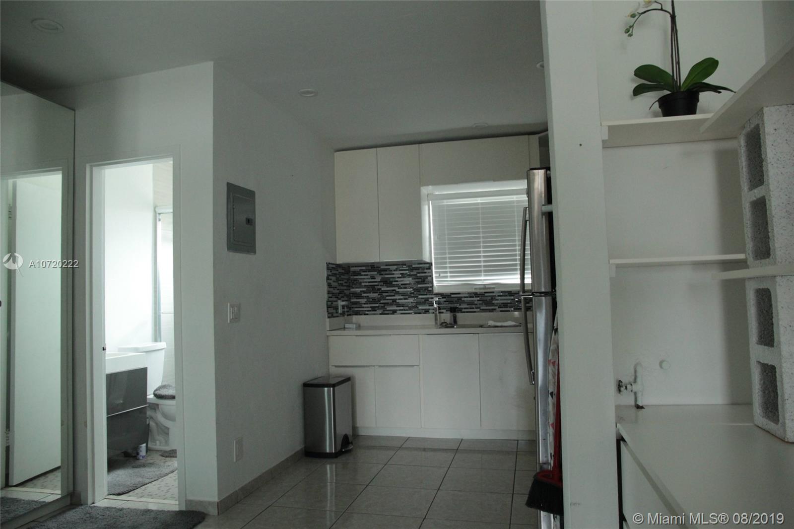 OCEAN BEACH FLA SUB - Residential Lease