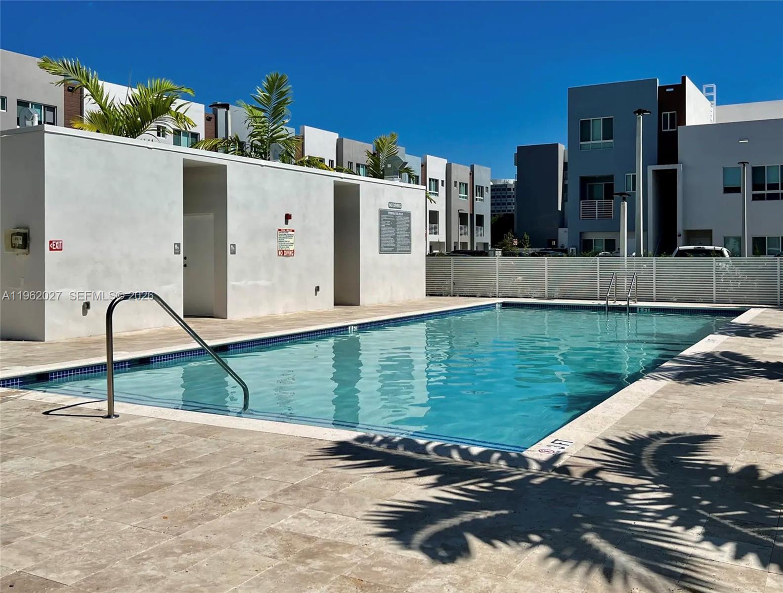 RIVERWOOD - Residential