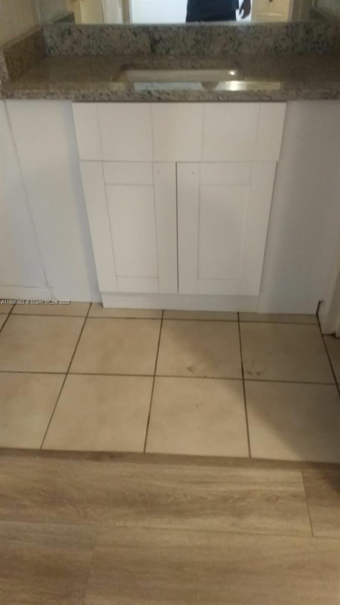 HERITAGE CIRCLE CONDO - Residential Lease