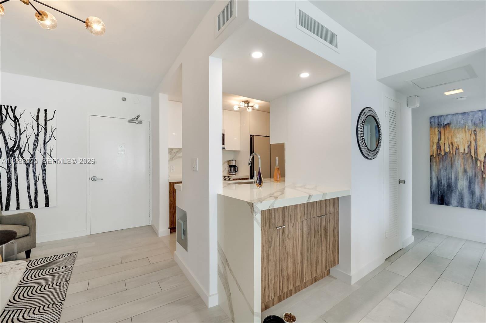 MIRADOR 1000 CONDO - Residential