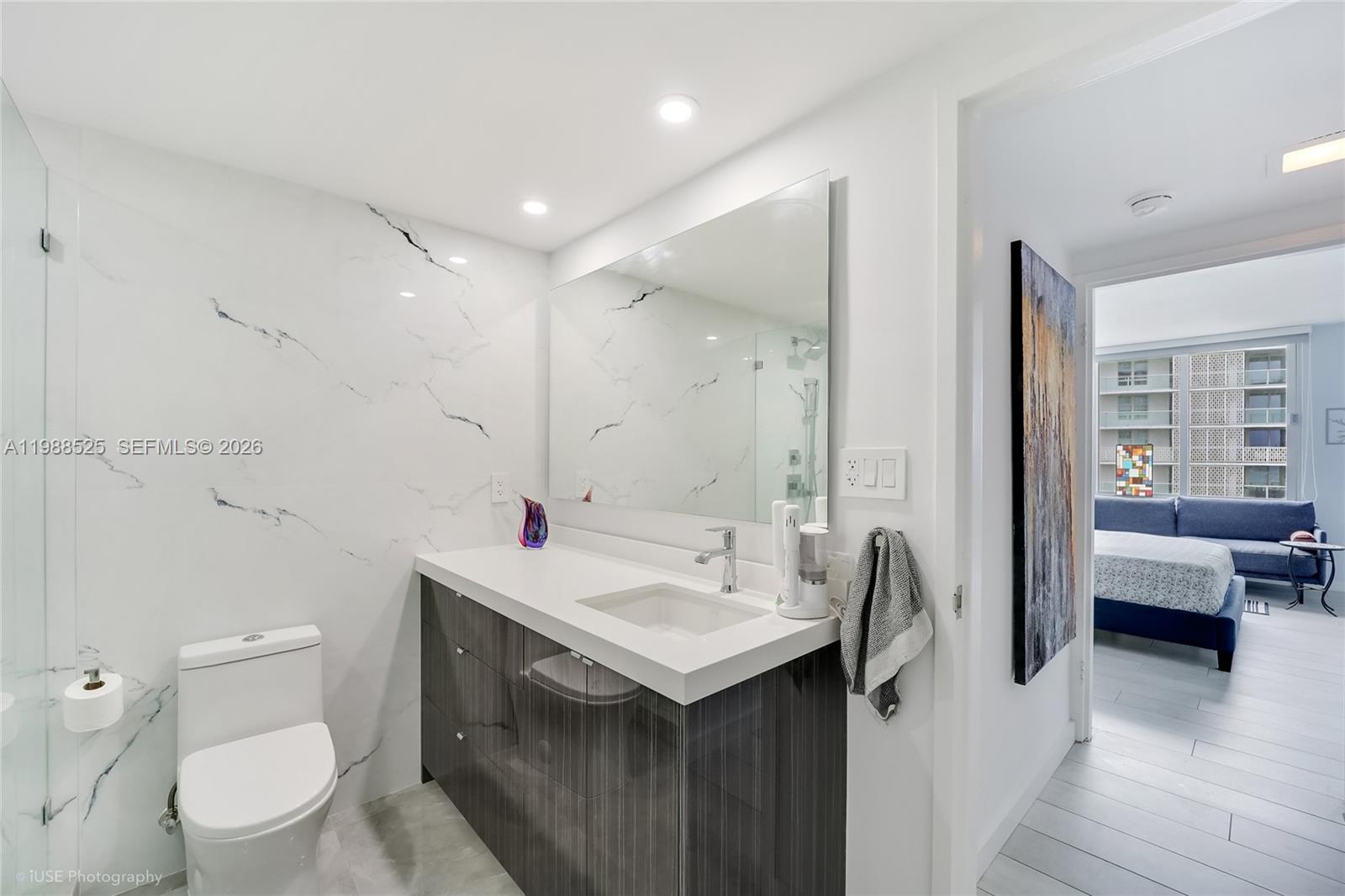 MIRADOR 1000 CONDO - Residential