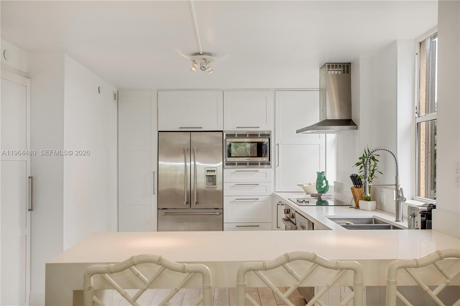 1700 S Bayshore Ln 3A