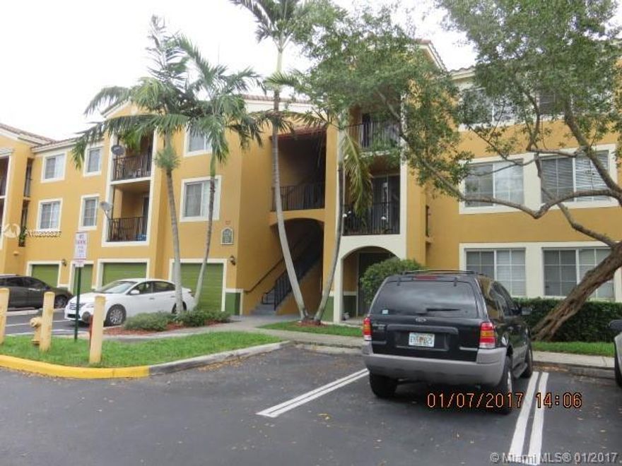 Gorgeous condo! This unit is completely remodeled features a formal living room, dining room, modern remodeled kitchen with Kenmore Elite Stainless Steel Appliances, 2 bedrooms, 1 remodeled bathroom, laundry closet for washer & dryer, balcony and alarm system. This unit has an assigned storage room. Property located in a secure complex with many amenities including gym, community pool, clubhouse & kids play area. Centrally located near schools, shopping, houses of worship and major highways.  Much more!