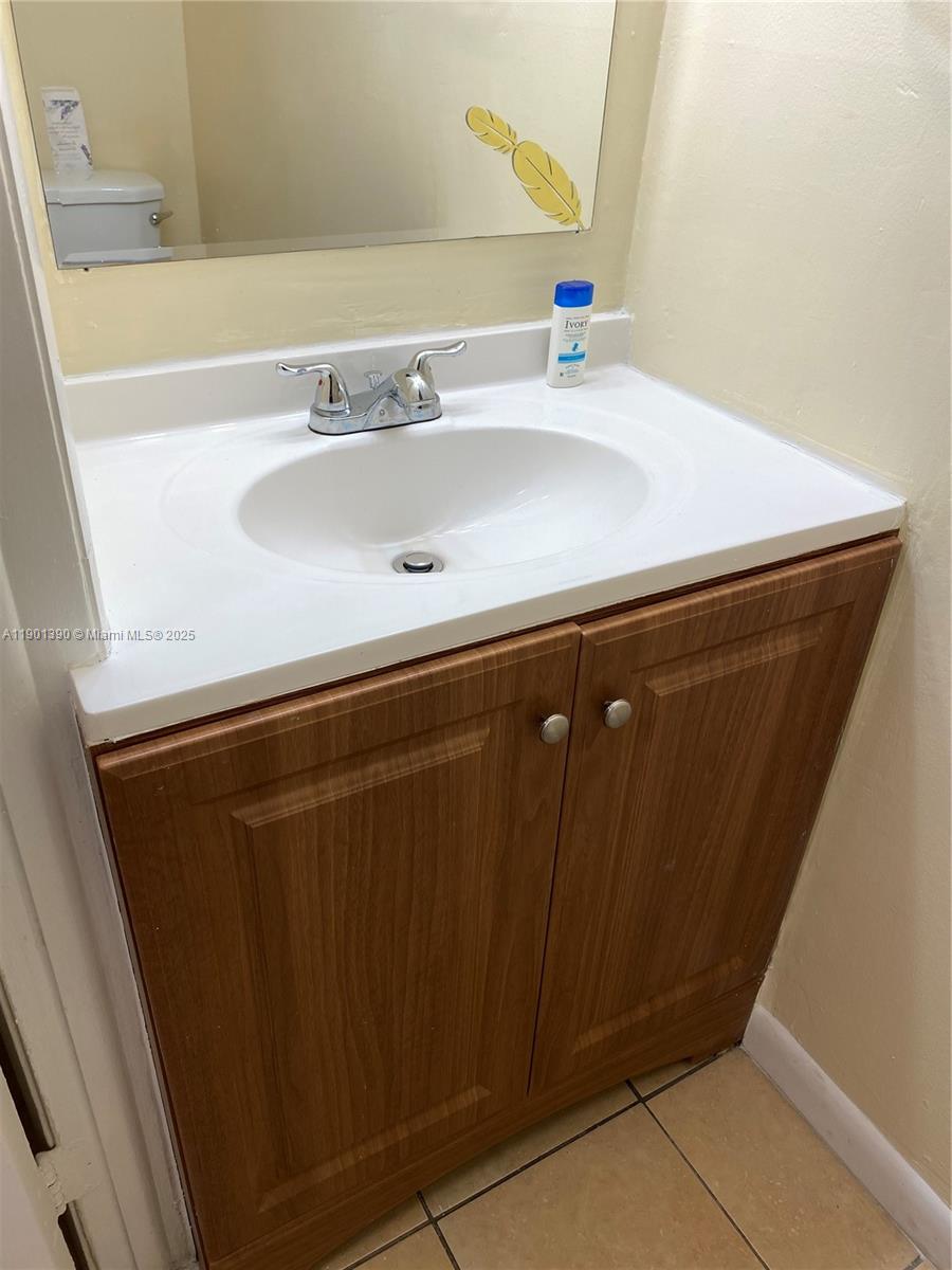 INTERNATIONAL PRINCESS CO - Residential Lease