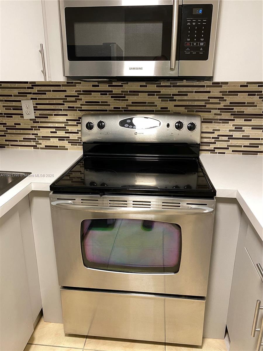 INTERNATIONAL PRINCESS CO - Residential Lease