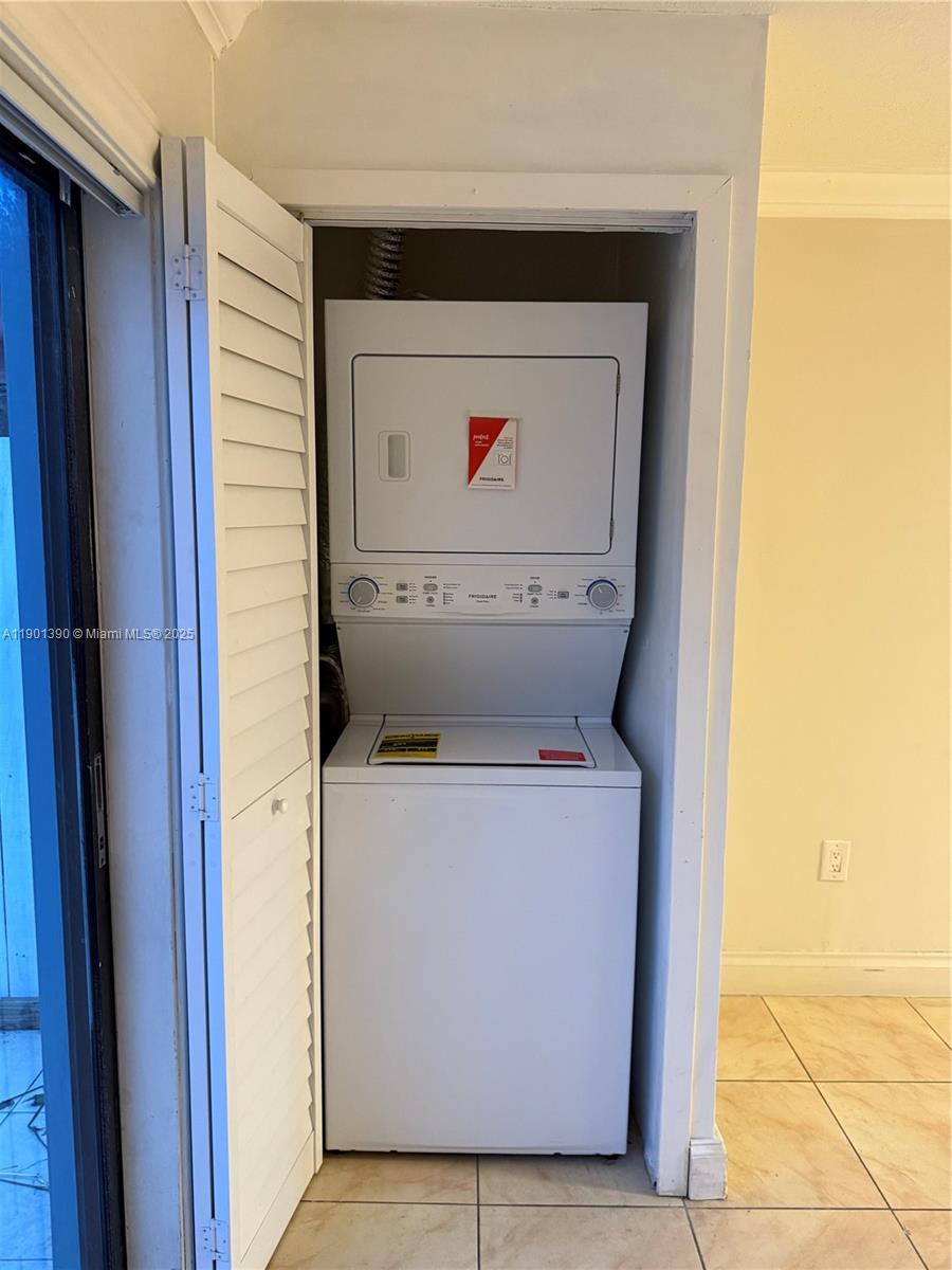 INTERNATIONAL PRINCESS CO - Residential Lease