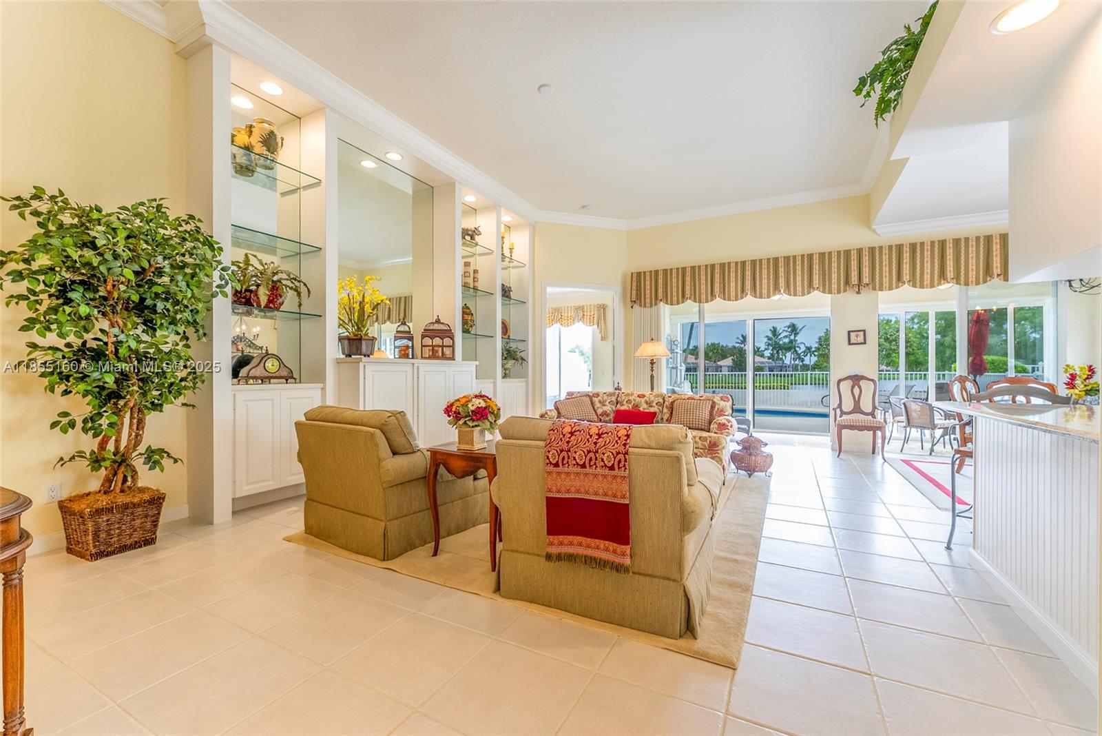 ISLES AT PALM BEACH GARDE - Residential