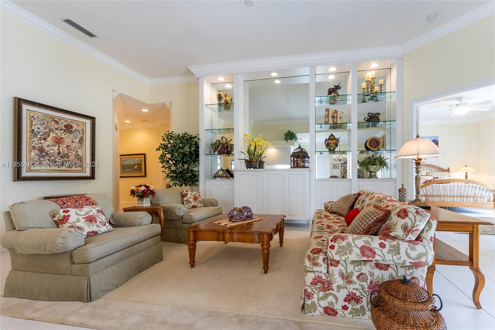 ISLES AT PALM BEACH GARDE - Residential