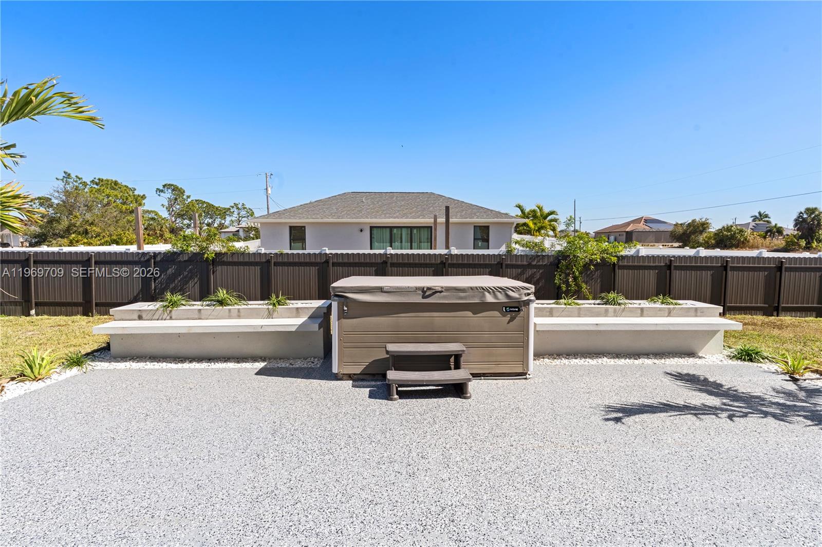 CAPE CORAL UNIT - Residential