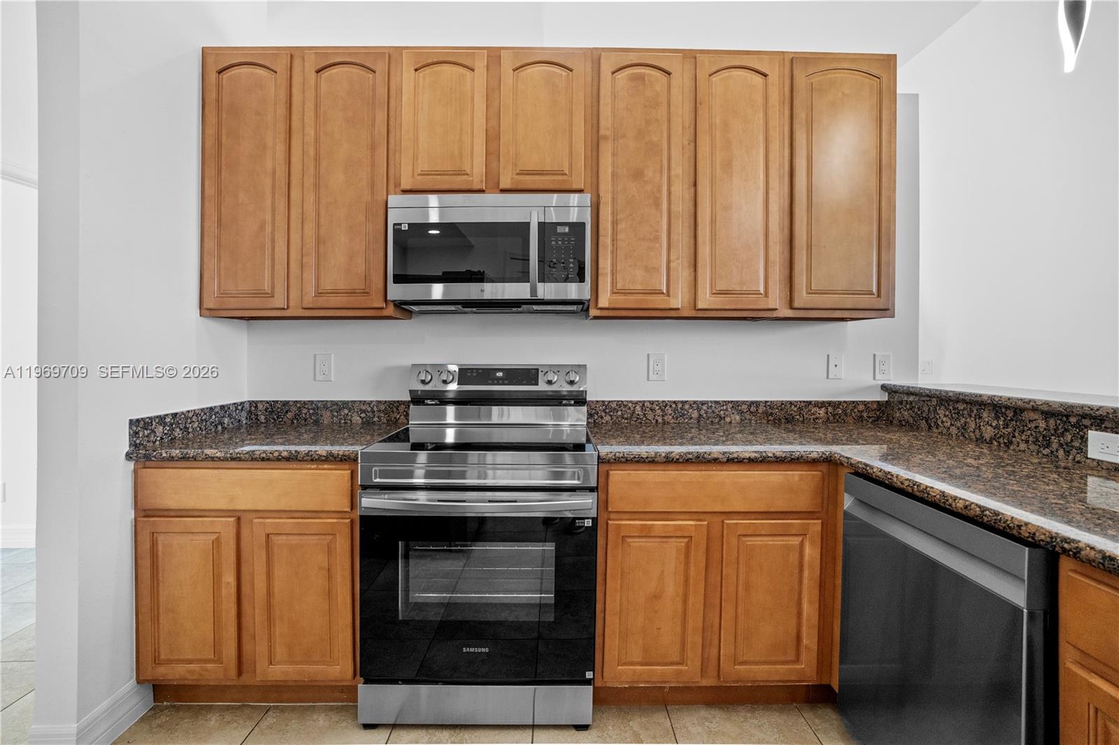 CAPE CORAL UNIT - Residential