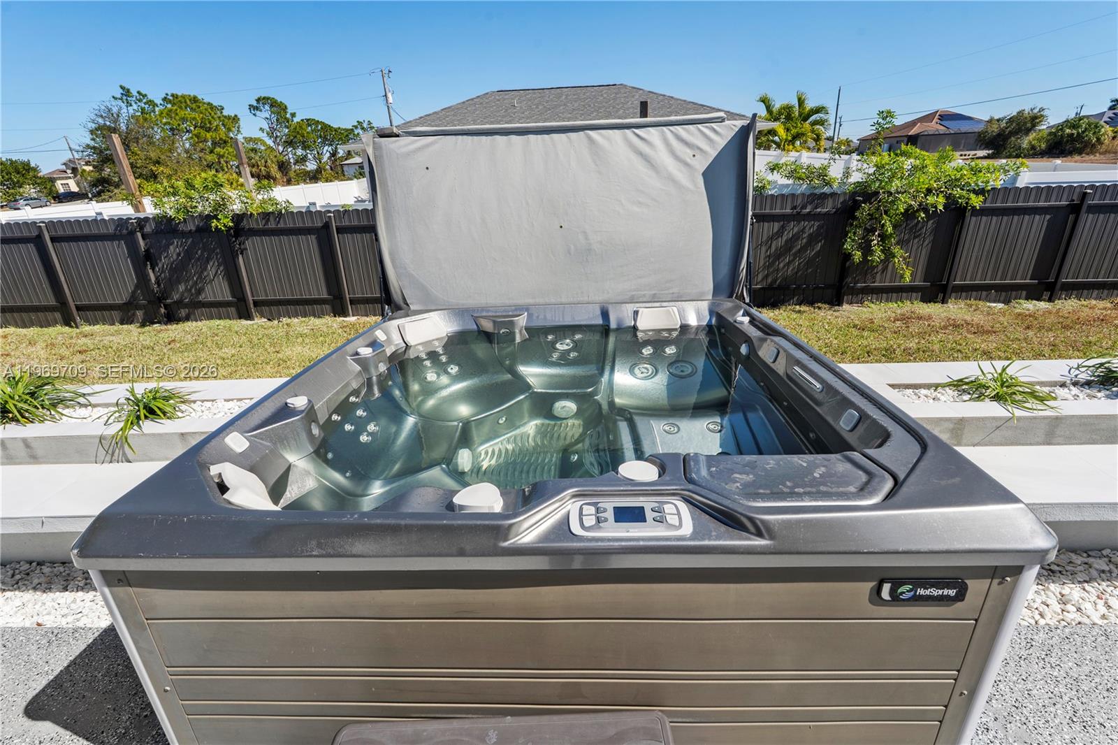 CAPE CORAL UNIT - Residential