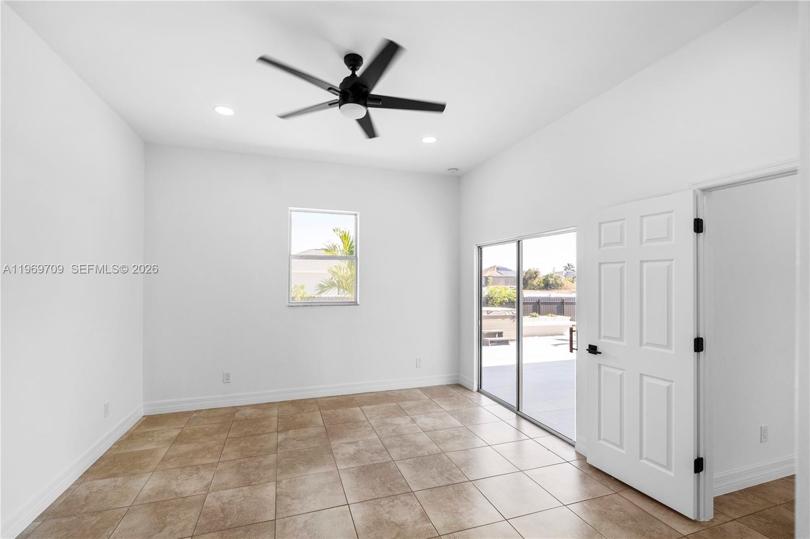 CAPE CORAL UNIT - Residential