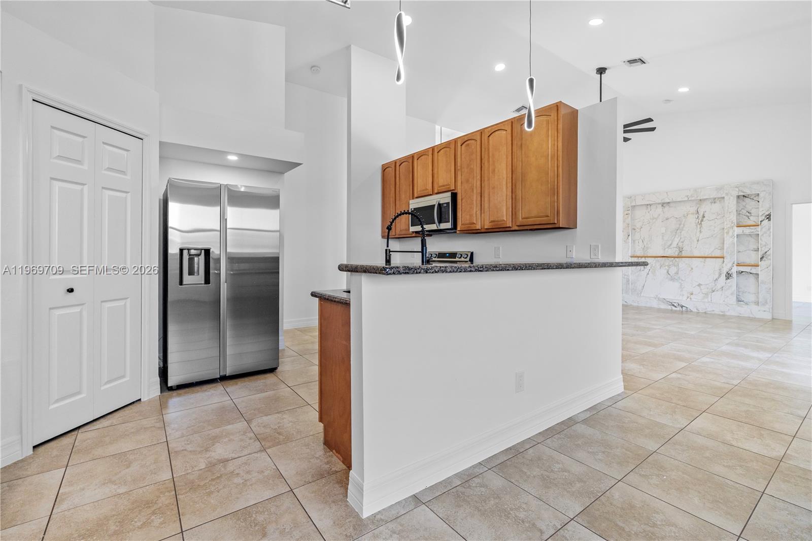 CAPE CORAL UNIT - Residential