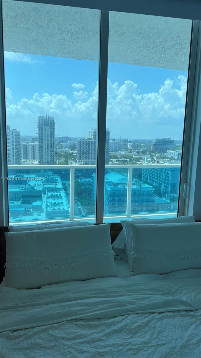 STAR LOFTS ON THE BAY CON - Residential Lease