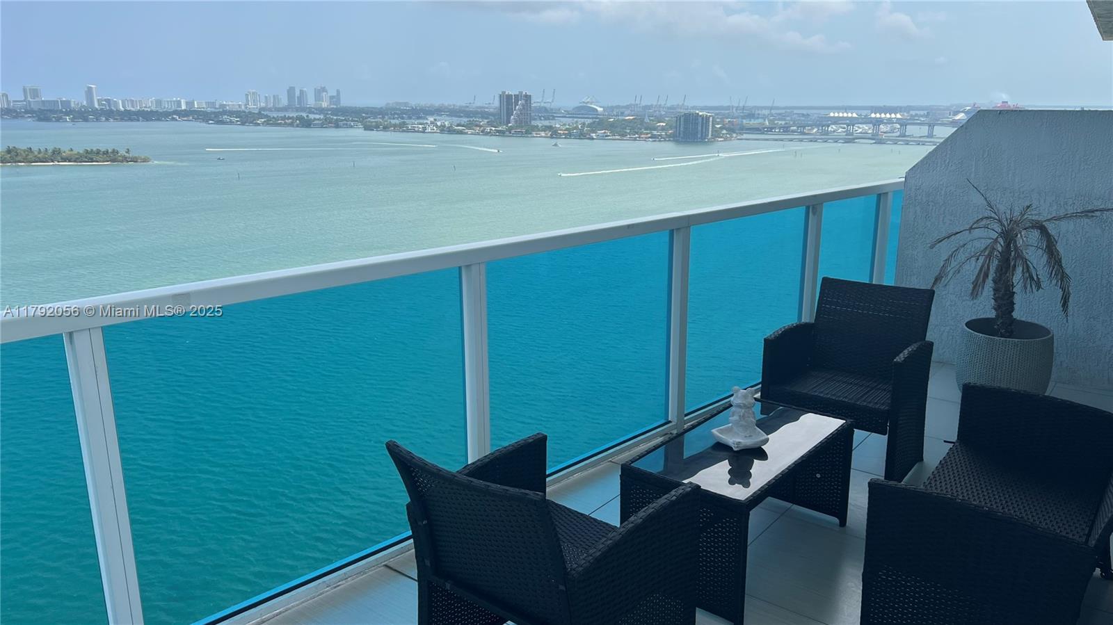 STAR LOFTS ON THE BAY CON - Residential Lease