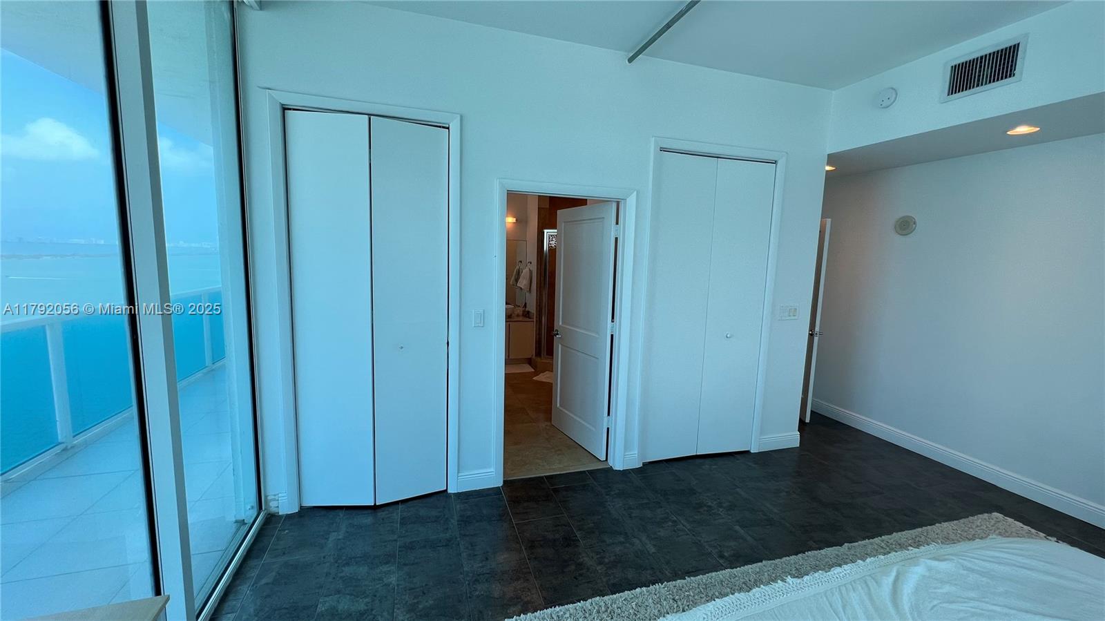 STAR LOFTS ON THE BAY CON - Residential Lease