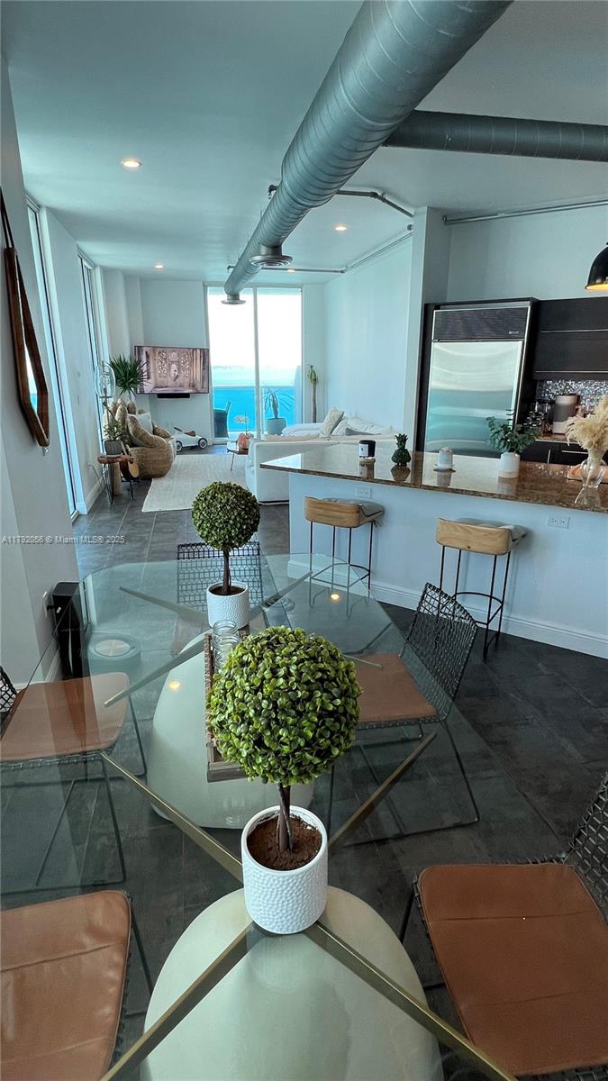 STAR LOFTS ON THE BAY CON - Residential Lease