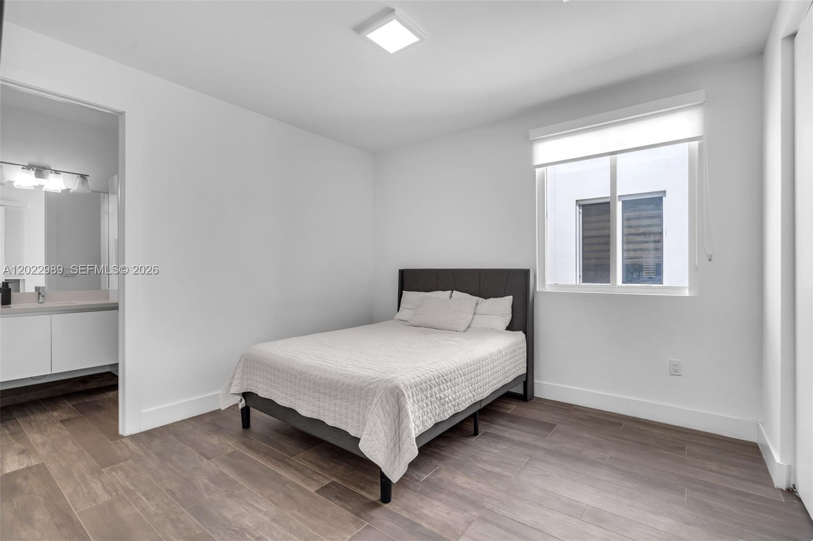 DORAL COMMONS RESIDENTIAL - Residential