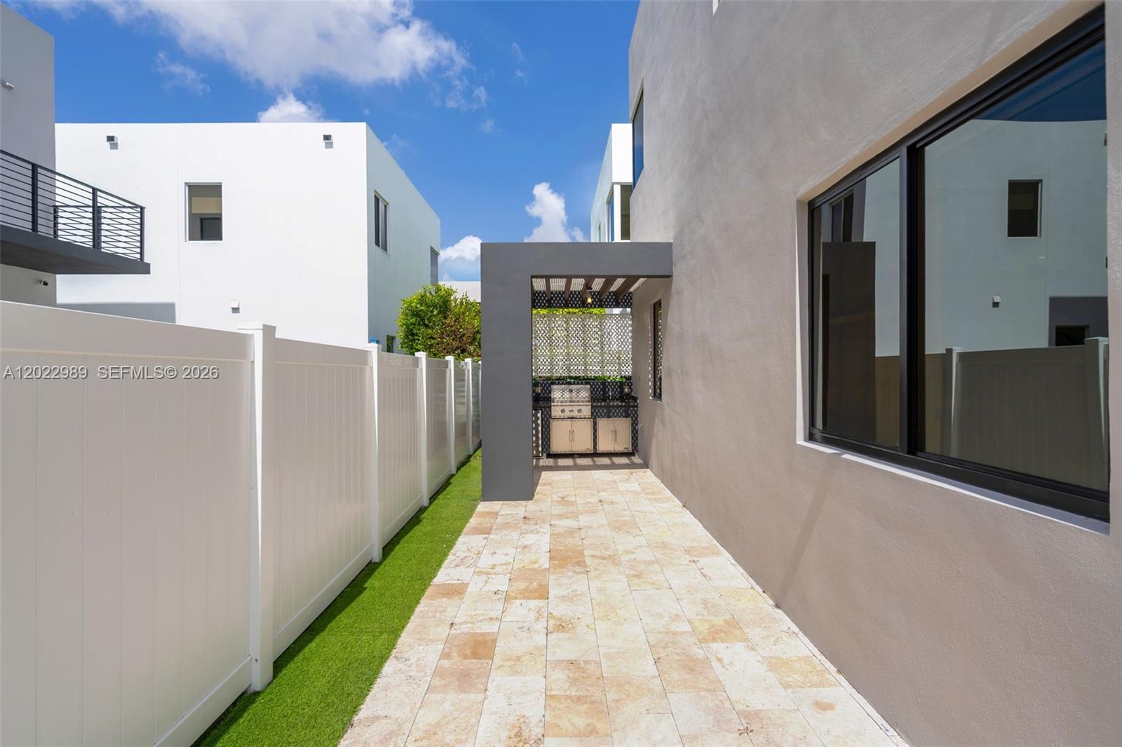 DORAL COMMONS RESIDENTIAL - Residential