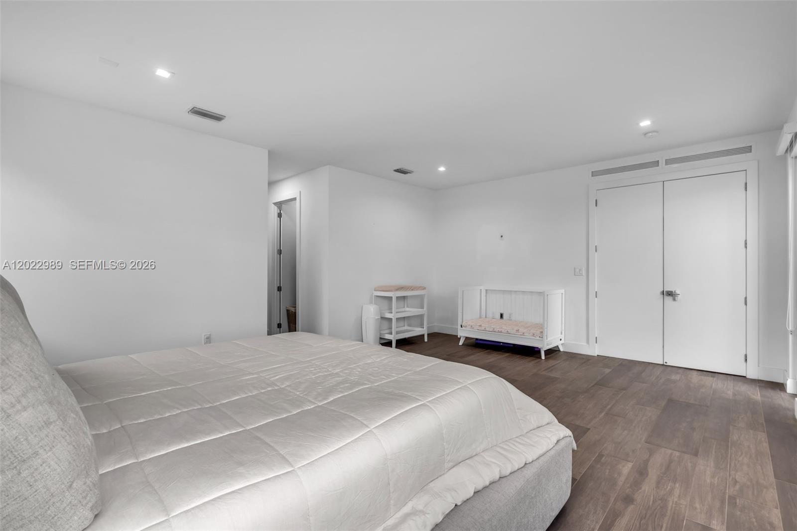 DORAL COMMONS RESIDENTIAL - Residential