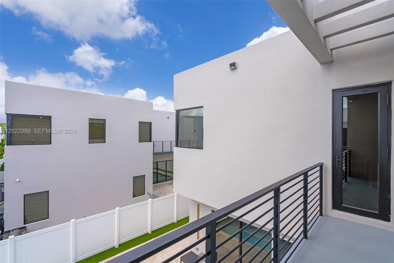 DORAL COMMONS RESIDENTIAL - Residential