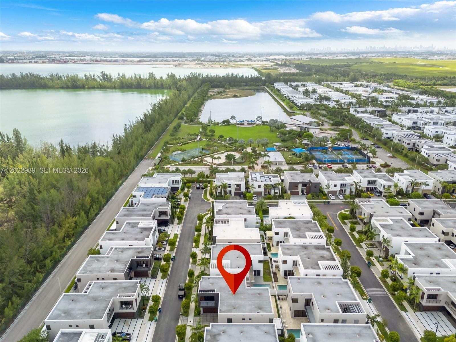 DORAL COMMONS RESIDENTIAL - Residential