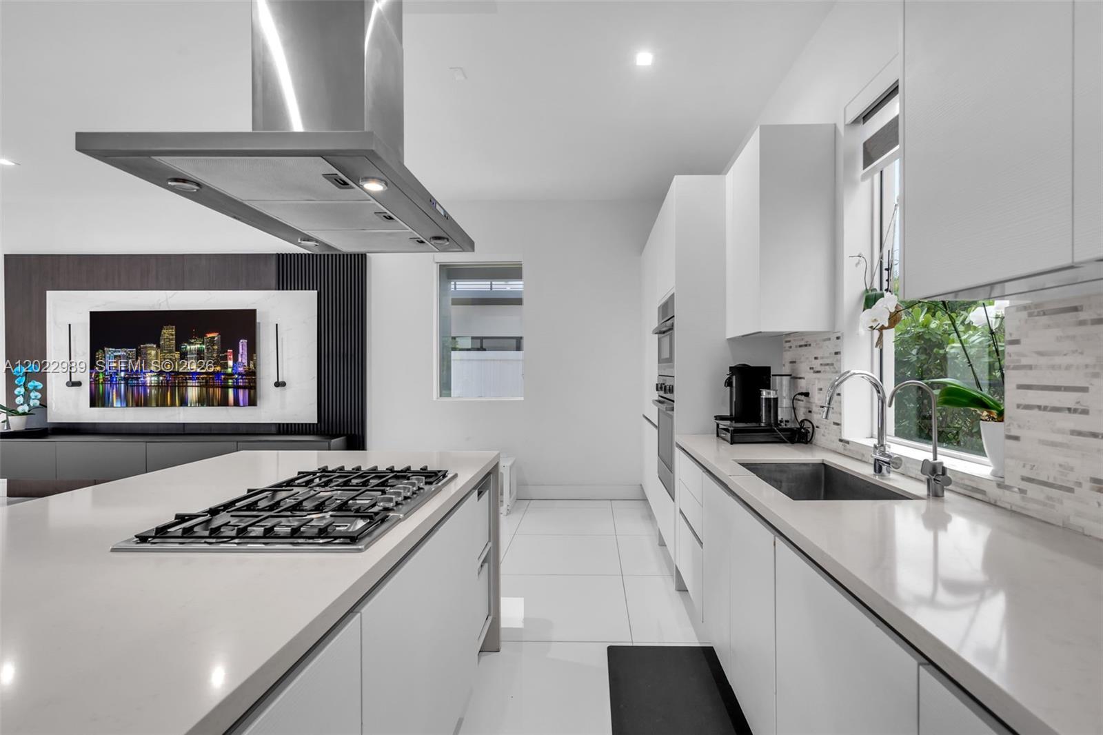 DORAL COMMONS RESIDENTIAL - Residential