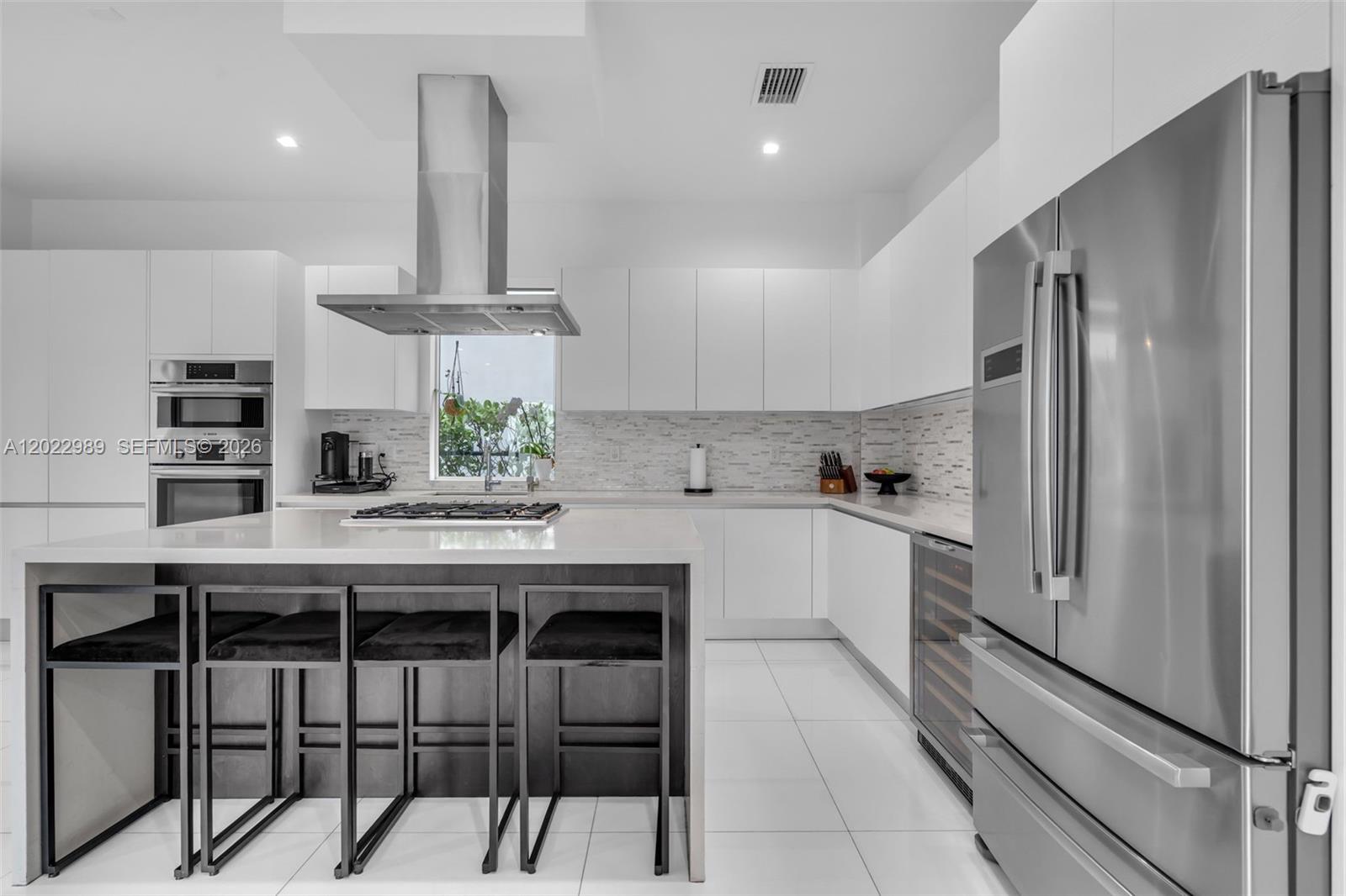 DORAL COMMONS RESIDENTIAL - Residential