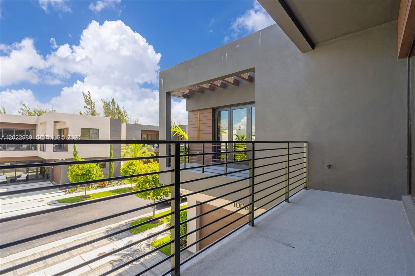 DORAL COMMONS RESIDENTIAL - Residential