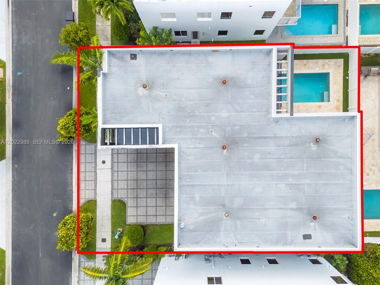 DORAL COMMONS RESIDENTIAL - Residential