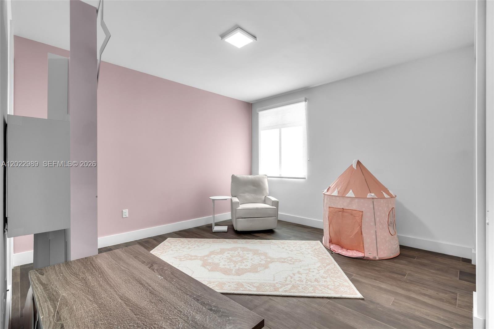 DORAL COMMONS RESIDENTIAL - Residential