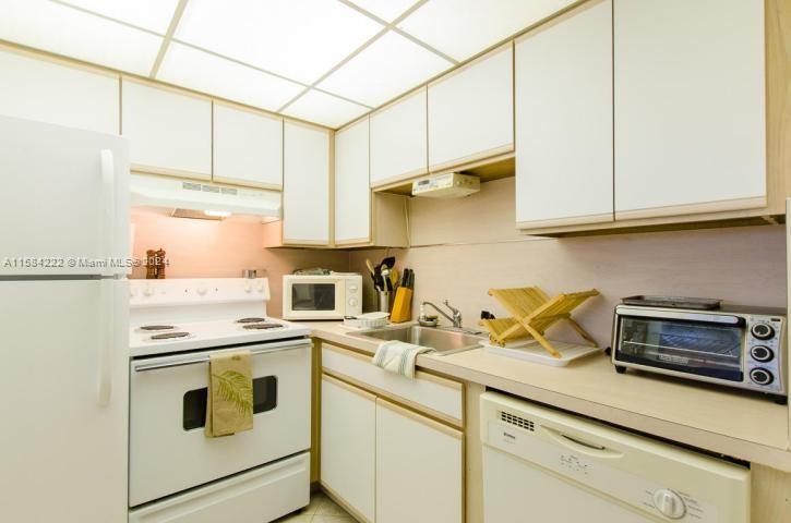 MANSFIELD AT CENTURY VILL - Residential