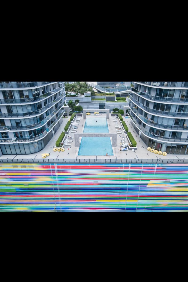 45 SW 9th St 1004, Miami, FL, 33130/$565,000 4 45 SW 9th St 1004