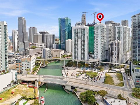 41 SE 5th St 2104 Miami FL 33131