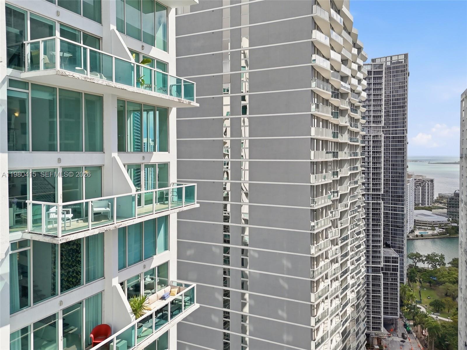 BRICKELL ON THE RIVER S T - Residential