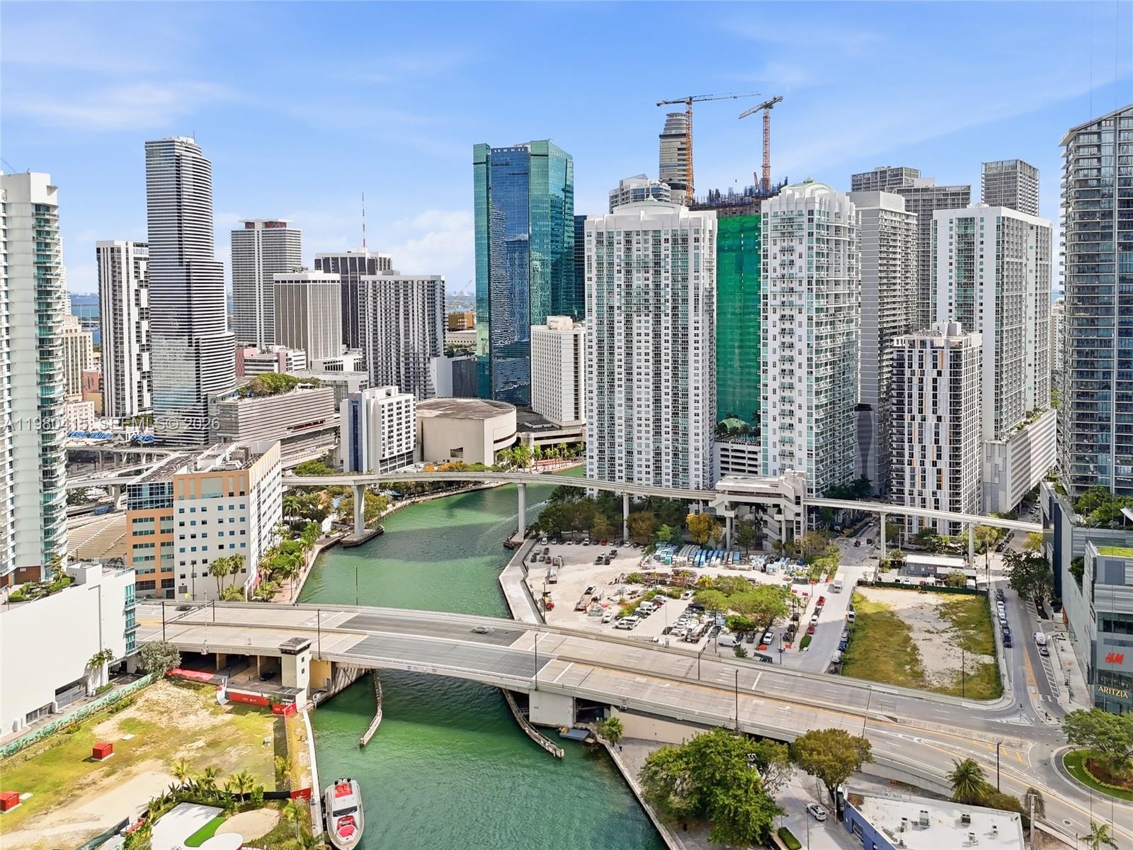 BRICKELL ON THE RIVER S T - Residential