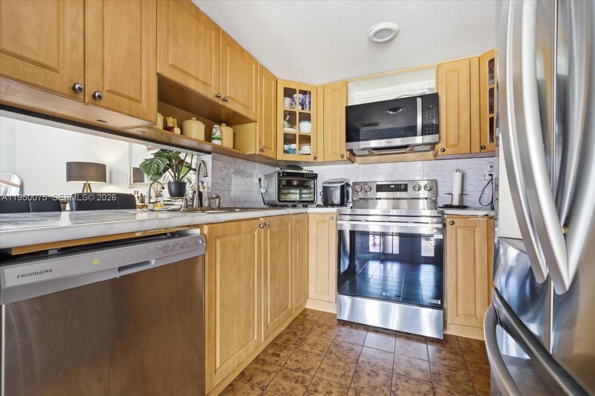 SPRING LAKES VILLAGE II CO - Residential