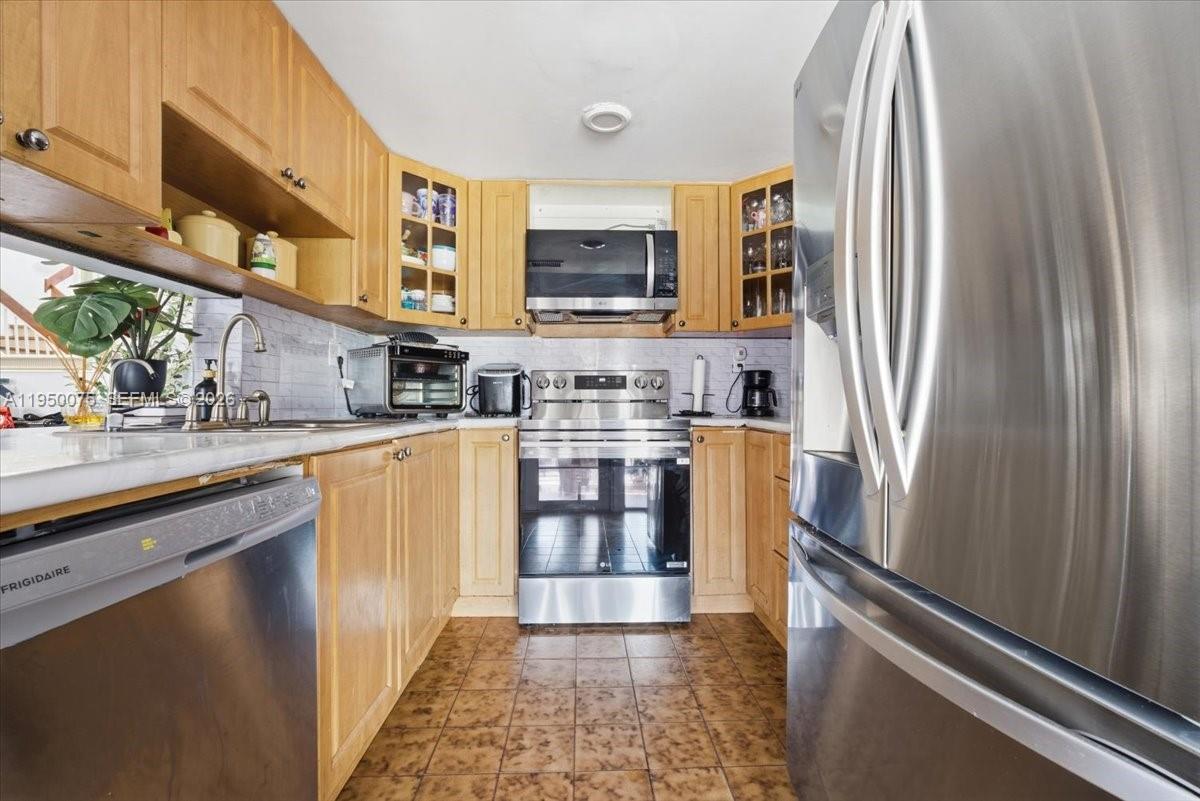 SPRING LAKES VILLAGE II CO - Residential