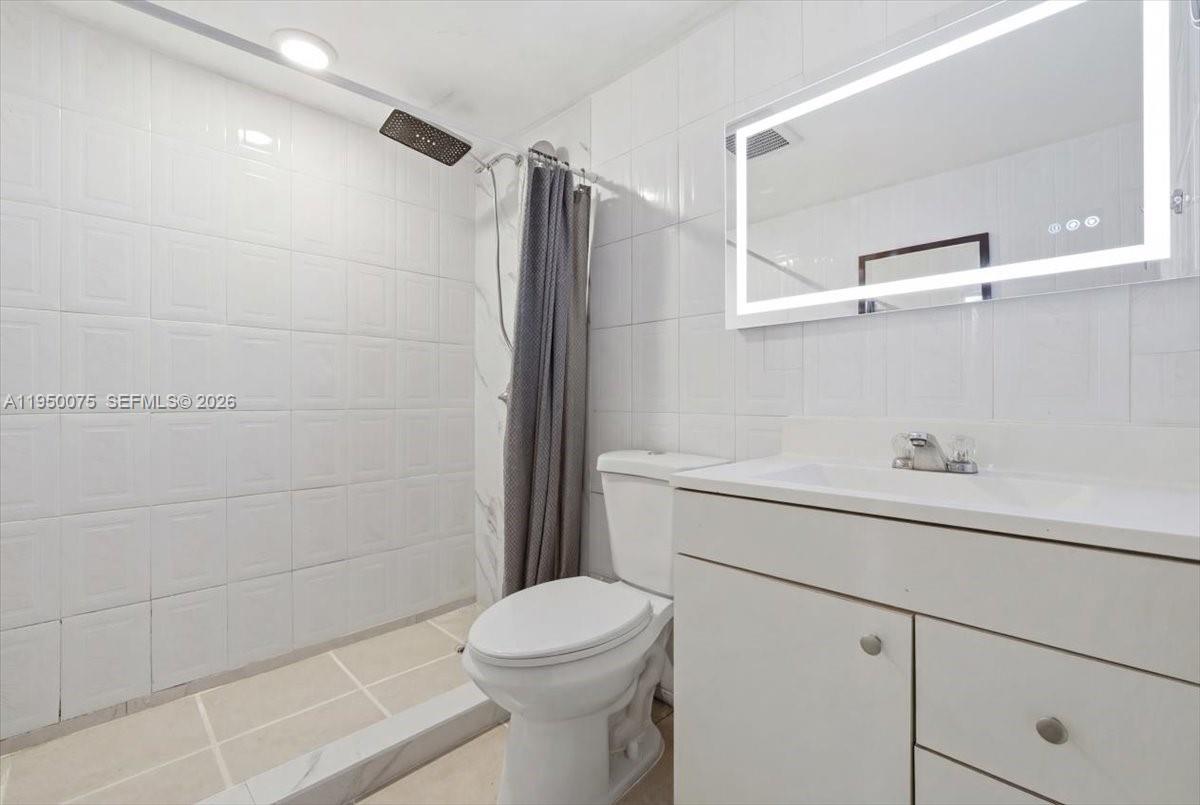 SPRING LAKES VILLAGE II CO - Residential