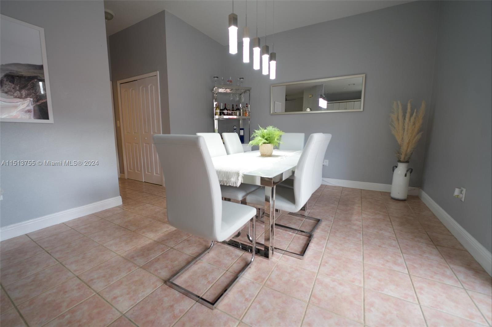 FOREST LAKES COUNTRY GARD - Residential