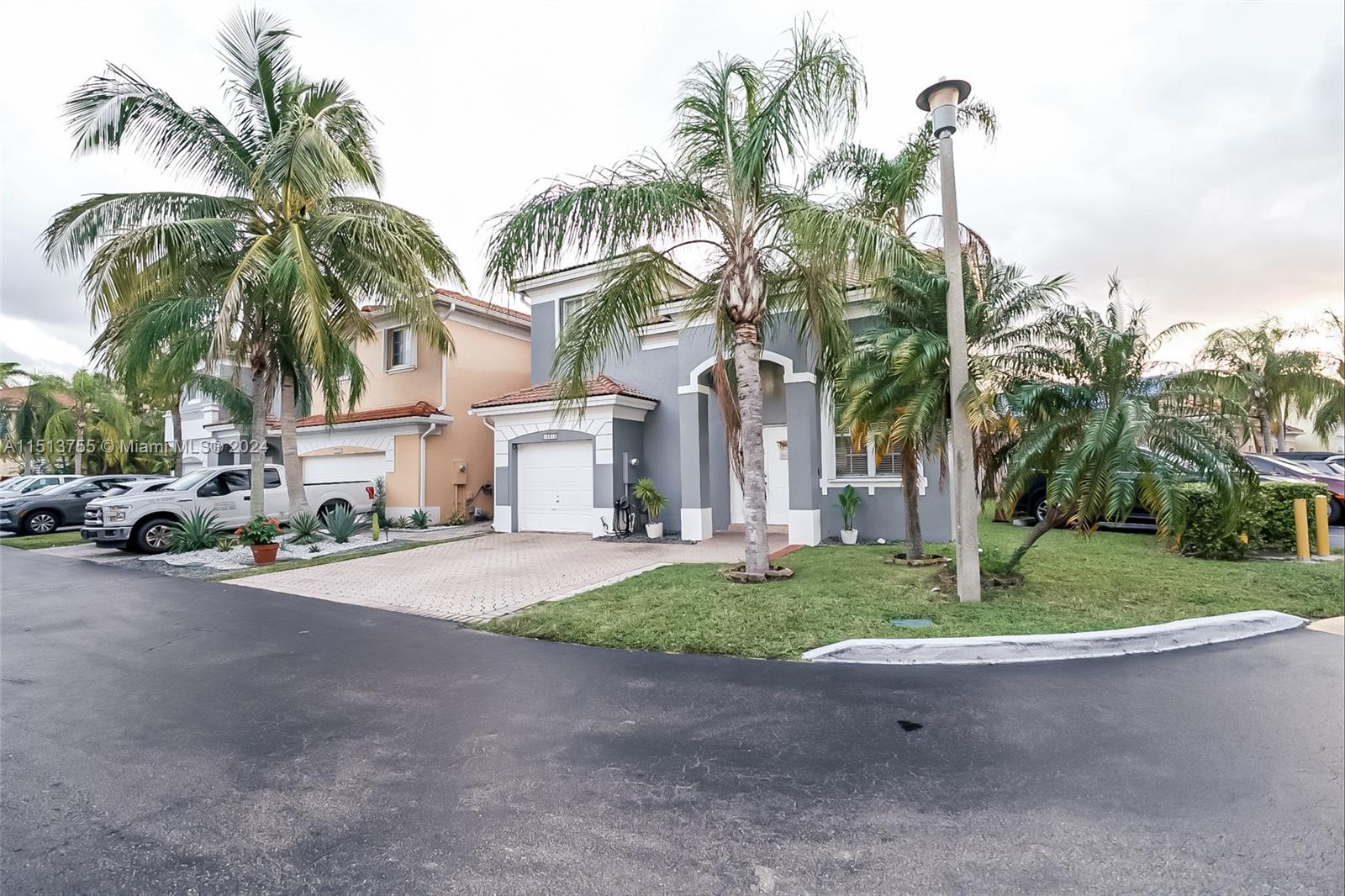 FOREST LAKES COUNTRY GARD - Residential