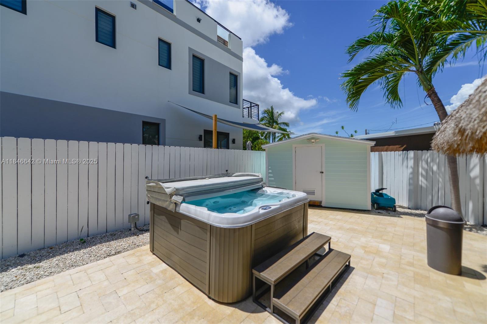 SEXTON COVES ESTATES - Residential