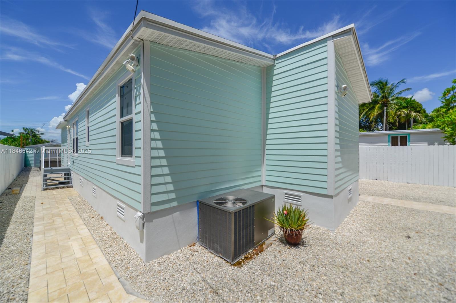 SEXTON COVES ESTATES - Residential